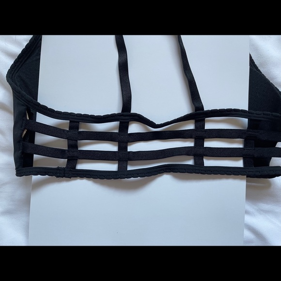 Lululemon Hot Spell bra (2012) black, size 4 - Picture 8 of 8